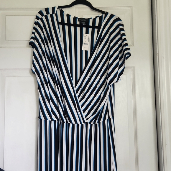 Michel Studio Faux Wrap Striped Maxi Dress - Size 1x - Picture 3 of 12